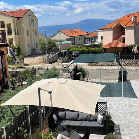 Casa *
